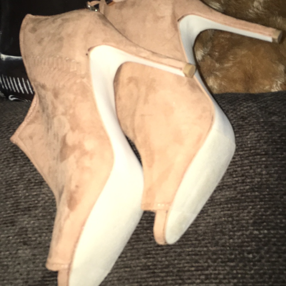 New women’s Madden Girl heels - Picture 4 of 4